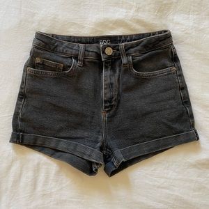 BDG denim high rise shorts S